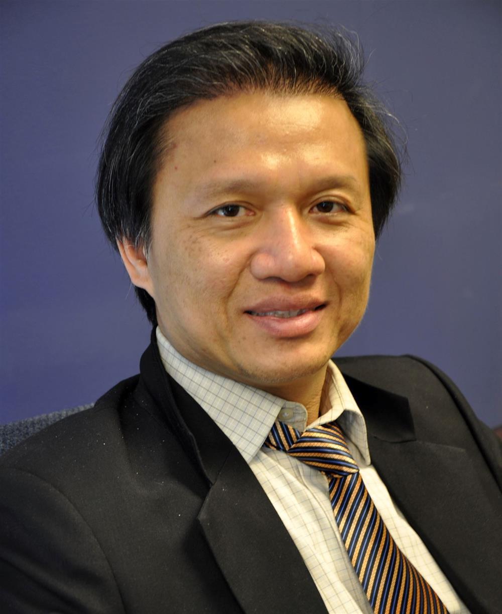Nguyen Dinh Thang.