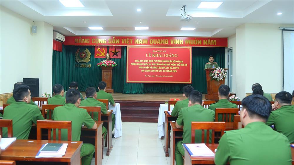 Overview of the opening ceremony.