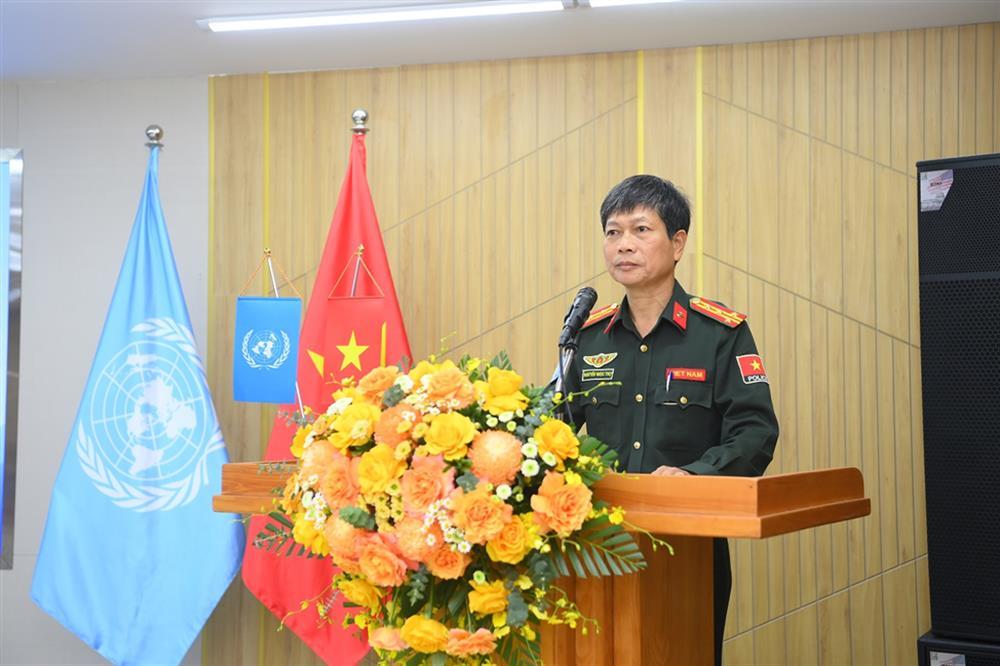 Senior Colonel Nguyen Ngoc Tho speaks at the ceremony.