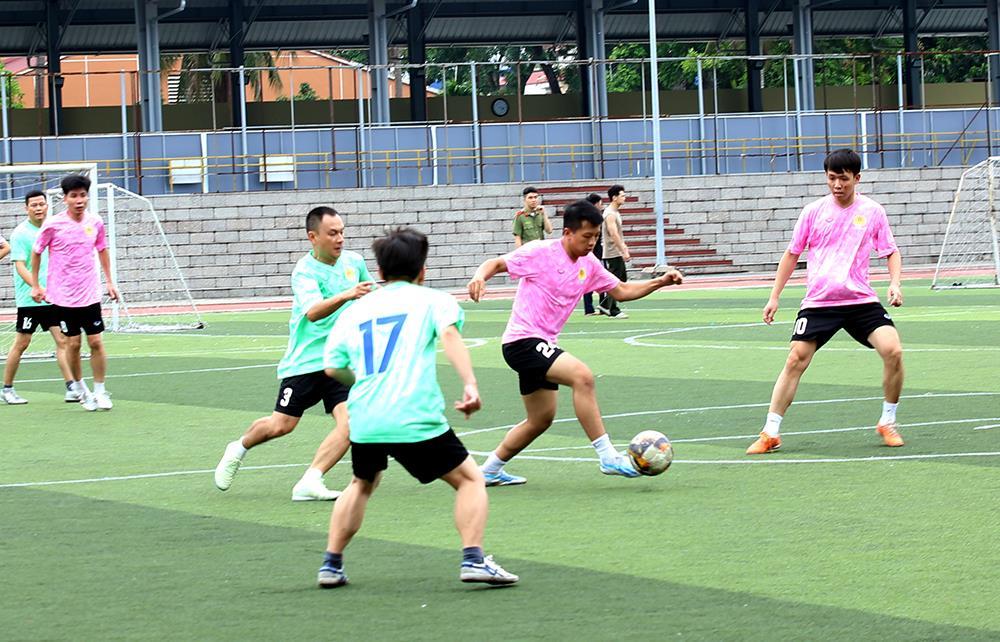 Photos feature the friendly matches.