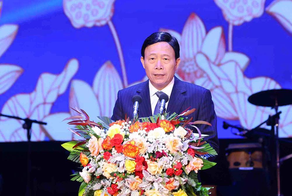Deputy Minister Le Quoc Hung speaks at the event.