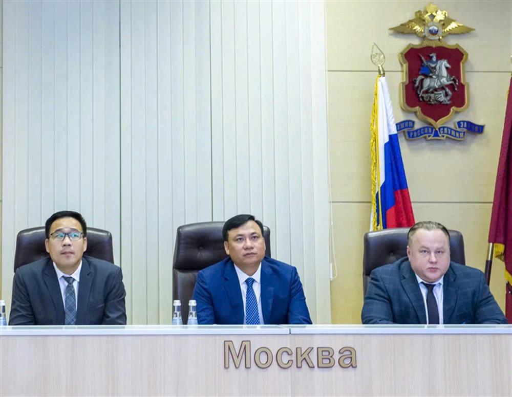 Hanoi Police delegation visits Moscow City Main Directorate of Internal Affairs’ Incident Response Center.