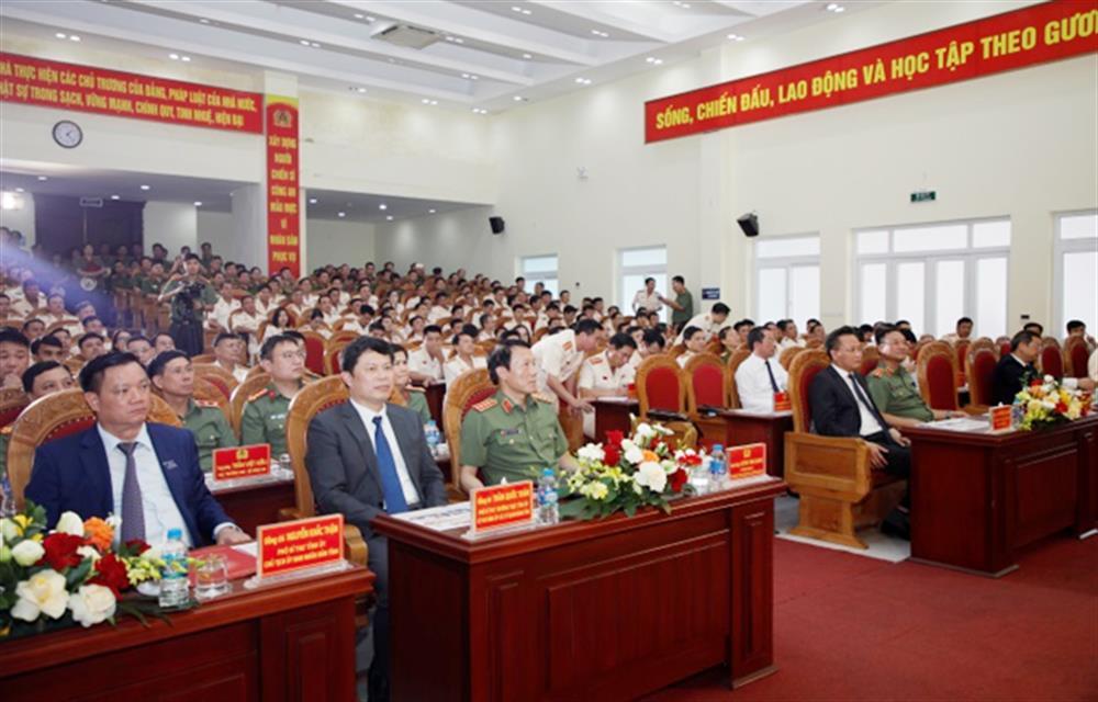 Delegates attend the congress.