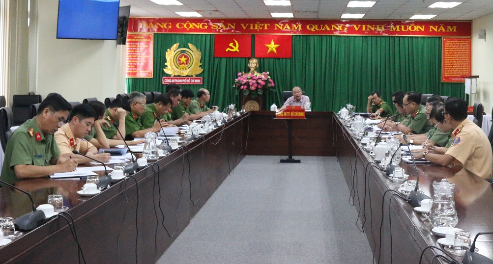 The Ho Chi Minh City Steering Committee for COVID-19 prevention and control holds a meeting on their task performance.