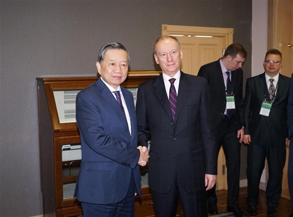 Minister To Lam and the Secretary of the Security Council of Russia.