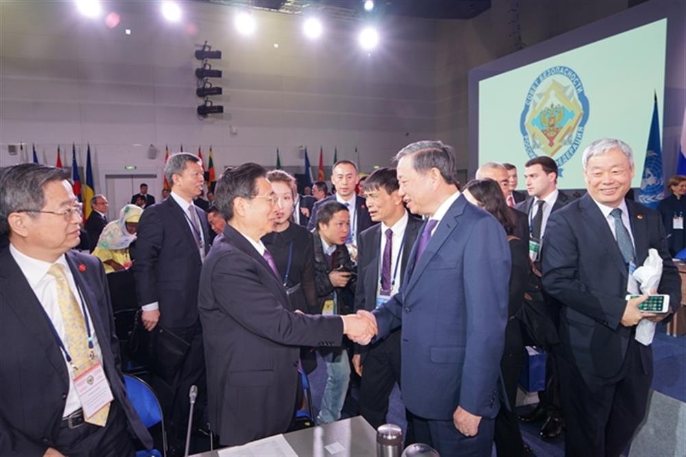 Minister To Lam and Mr. Guo Shengkun.