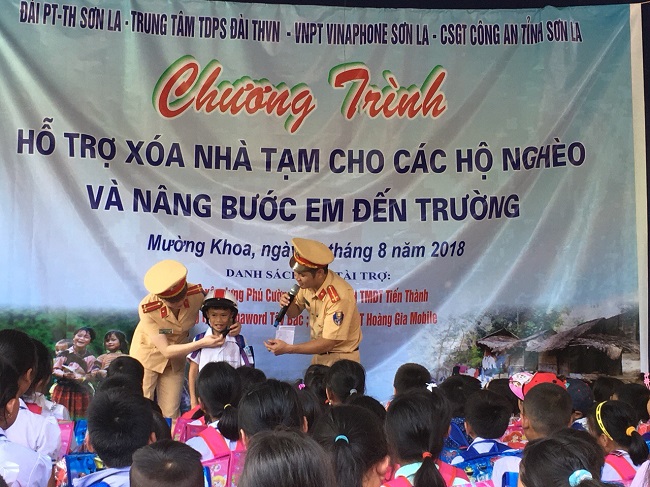 Students participate in quiz game.